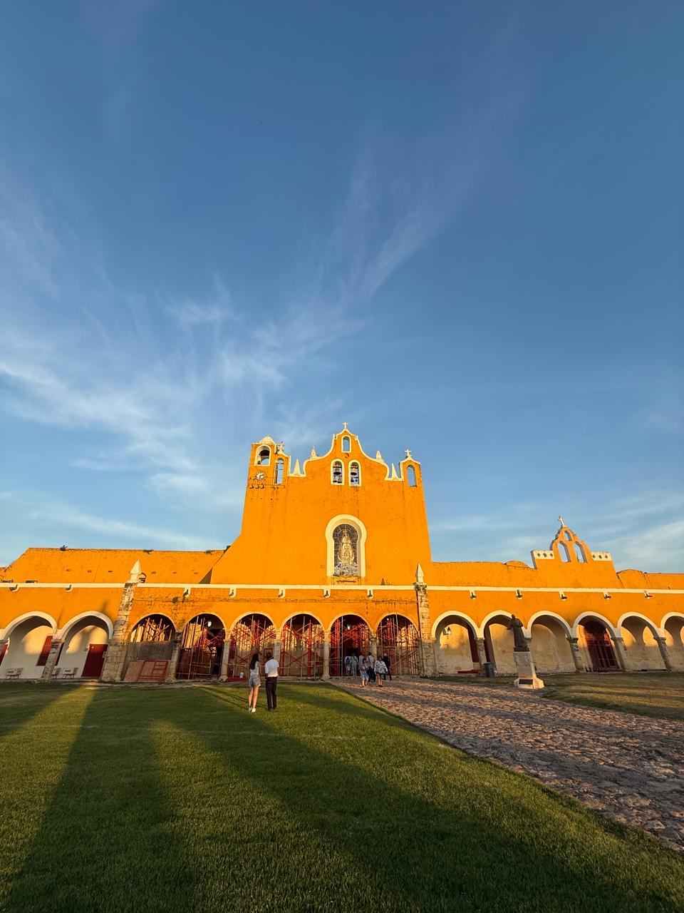 Convento de Izamal al atardecer