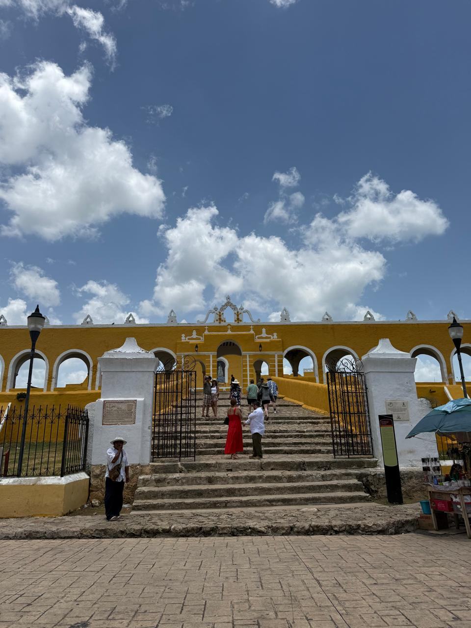 Escalinata del convento de Izamal